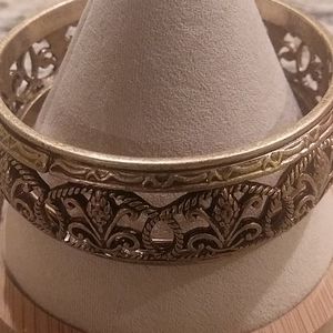 Vintage Fleur de Lis Bangle